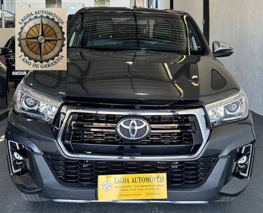 TOYOTA HILUX 2.8 SRX 4X4 CD 16V DIESEL 4P AUTOMÁTICO TOYOTA HILUX 2.8 SRX 4X4 CD 16V DIESEL 4P AUTOMÁTICO